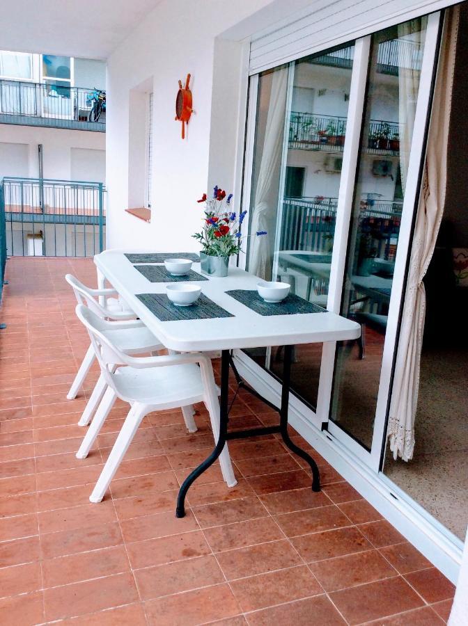Apartamentos Aquarium. 150 Metros Playa. Roses Ngoại thất bức ảnh