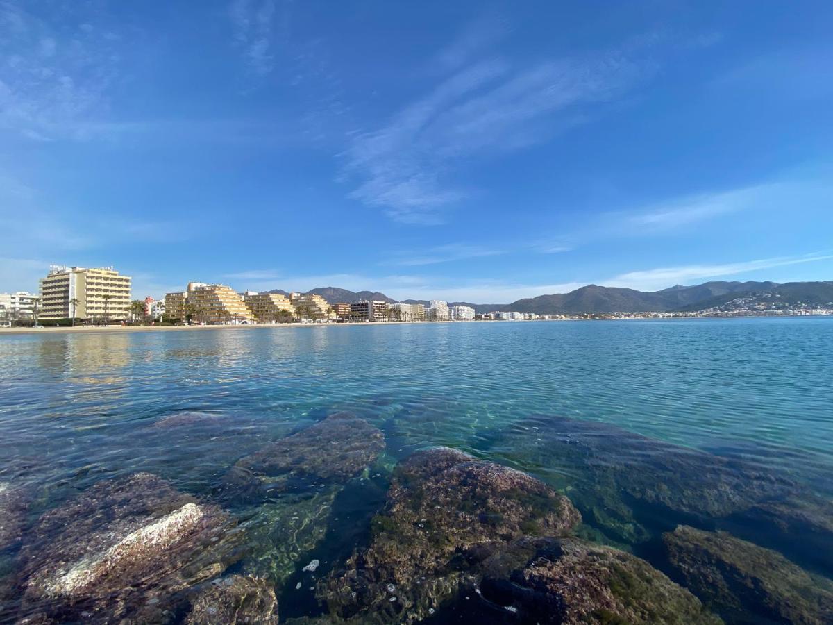Apartamentos Aquarium. 150 Metros Playa. Roses Ngoại thất bức ảnh