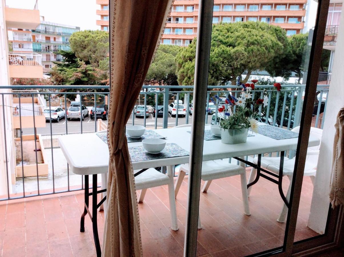 Apartamentos Aquarium. 150 Metros Playa. Roses Ngoại thất bức ảnh